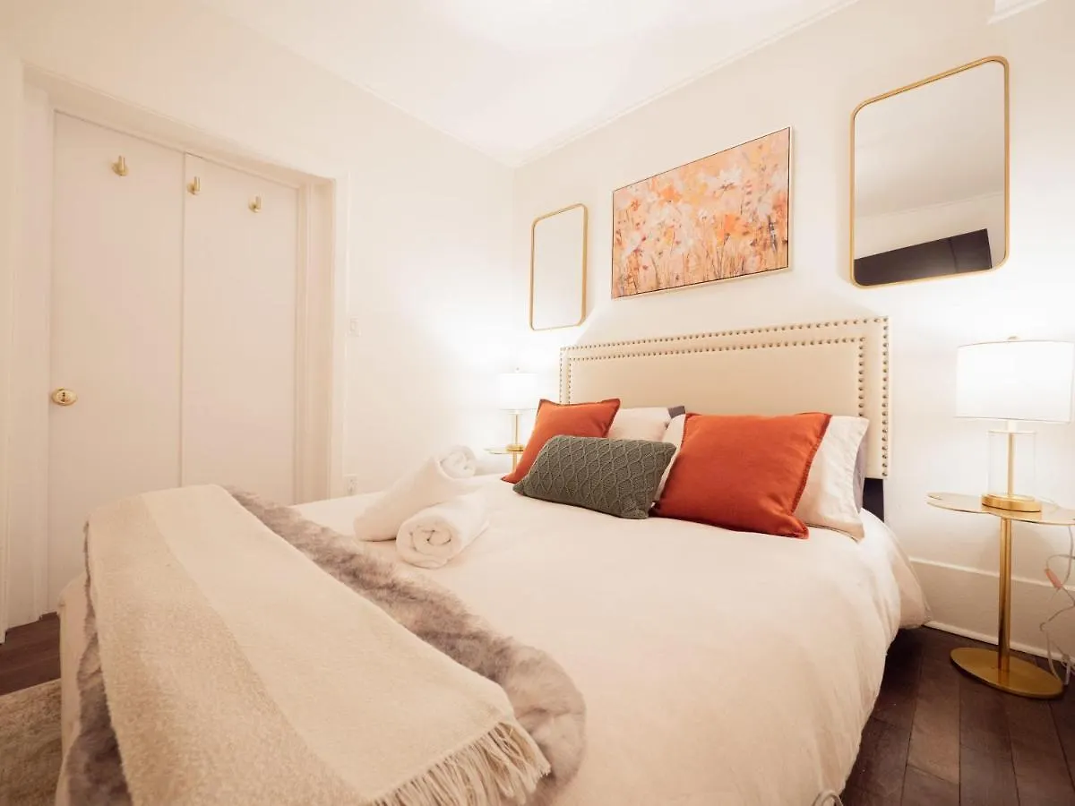 Historical Apartment In Montreal - The Lilibeth