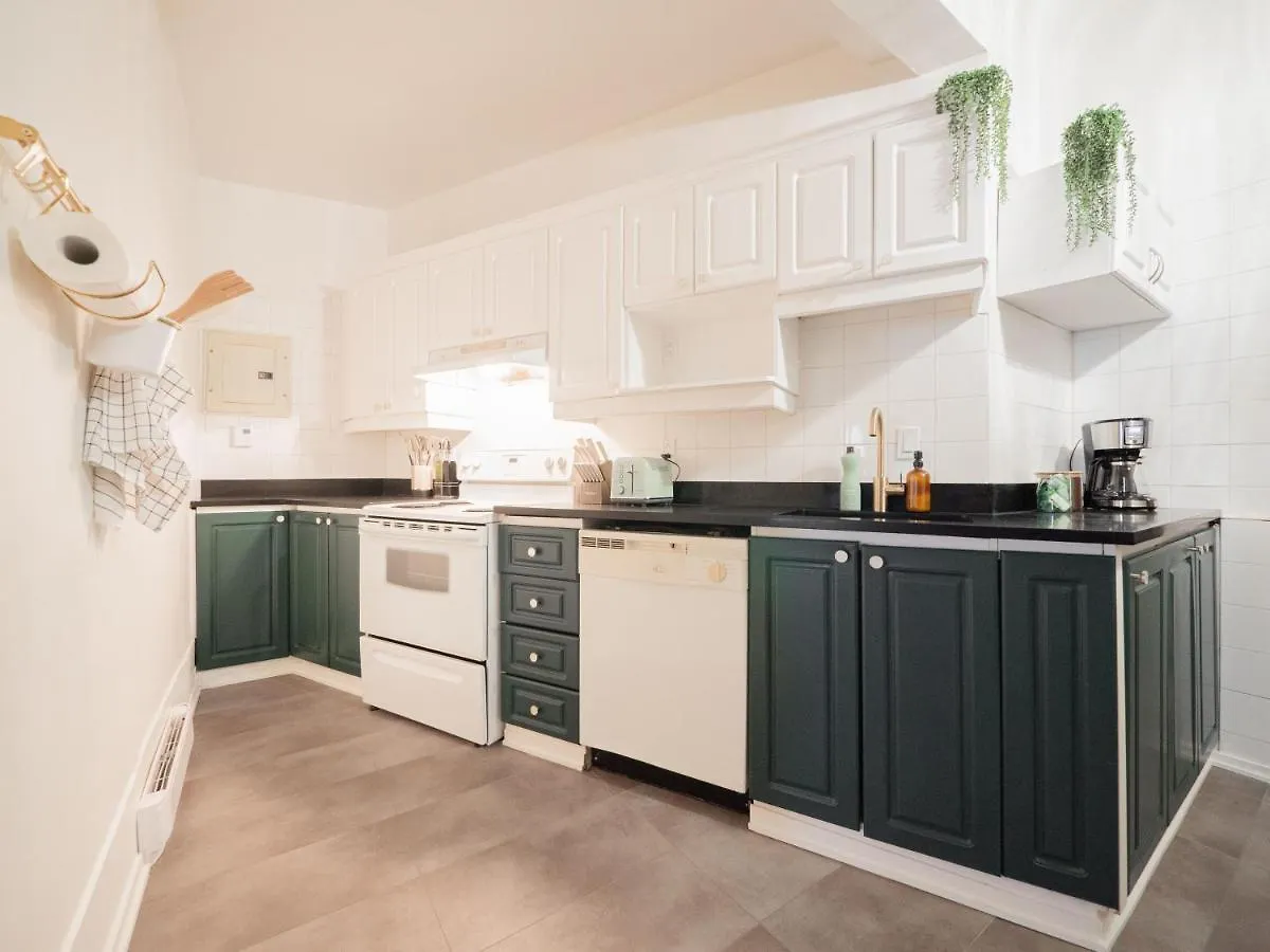 Historical Apartment In Montreal - The Lilibeth