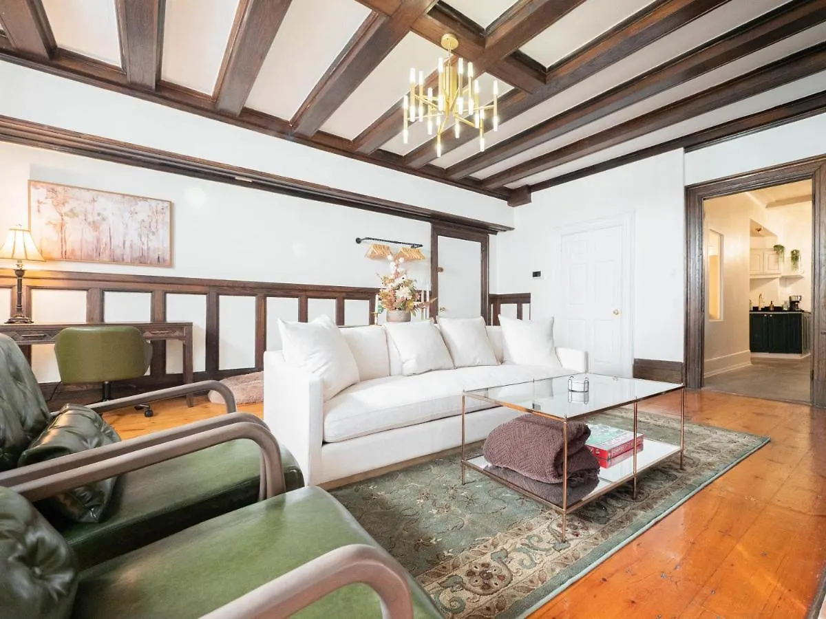 Historical Apartment In Montreal - The Lilibeth