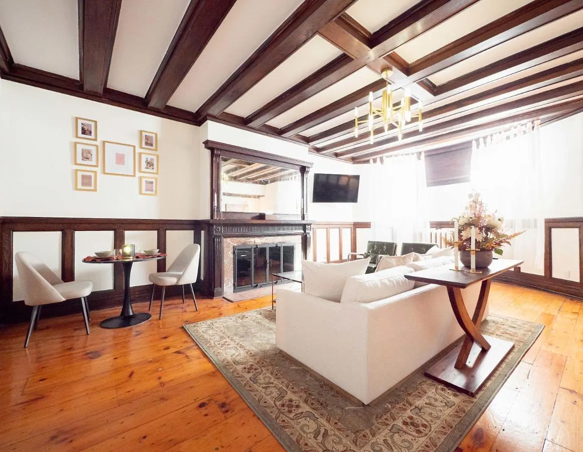 Historical Apartment In Montreal - The Lilibeth